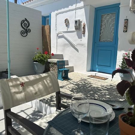 Brinia Cosy Apartment Poros Town Екстер'єр фото